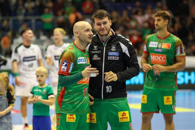23.09.2026, xgox, Handball - DHB Pokal 2. Runde SC Magdeburg - HSG Wetzlar emspor, v.l. Daniel Pettersson (Magdeburg, 11), Elvar Oern Jonsson (Magdeburg, 19) Jubel ueber den Sieg, Jubel nach Spielende Magdeburg