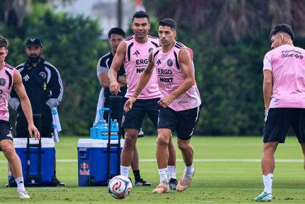 September 23, 2026, Fort Lauderdale, Florida, USA: Inter Miami CF forward LUIS SUAREZ (9) is seen during an Inter Miami Training Session ahead of their MLS, Fussball Herren, USA game against Columbus Crew. Soccer 2026: Inter Miami FC Training  - ZUMAa257 20260923_zsp_a257_011 Copyright: xChrisxArjoonx