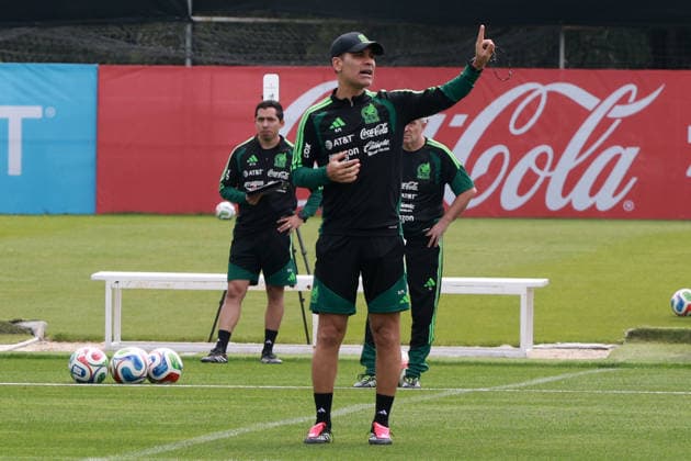 Training Session Of The Mexican National Football Team In Mexico City Rafael Marquez, Technical Director of the Mexican National Football Team, is seen during a training session at the High Performance Center of the Mexican Football Federation (FMF), south of Mexico City, Mexico, on September 23, 2026. MÃ xico City Mexico  Copyright: xJosexLuisxToralesx originalFilename:torales-notitle260923_npmJz.jpg