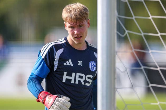 23.09.2026, Fussball, Training des FC Schalke 04. Kyrylo Khadasevychr (FC Schalke 04) Gelsenkirchen Trainingsgelände FC Schalke 04 NRW Deutschland xRHR-FOTO YYx Copyright: RHR-FOTOx RHR-FOTO YY