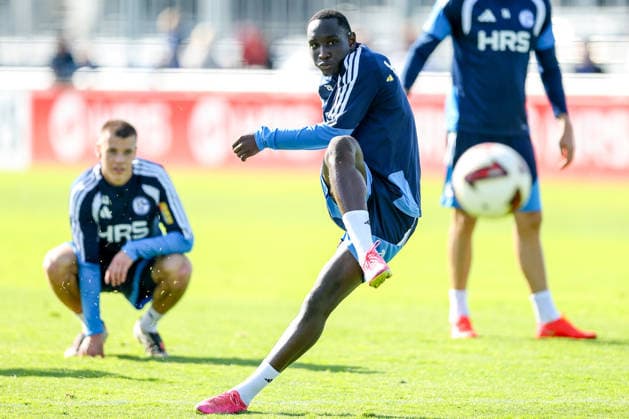 23.09.2026, Fussball, Training des FC Schalke 04. Jean-Paul Ndiaye (FC Schalke 04) Gelsenkirchen Trainingsgelände FC Schalke 04 NRW Deutschland xRHR-FOTO YYx Copyright: RHR-FOTOx RHR-FOTO YY