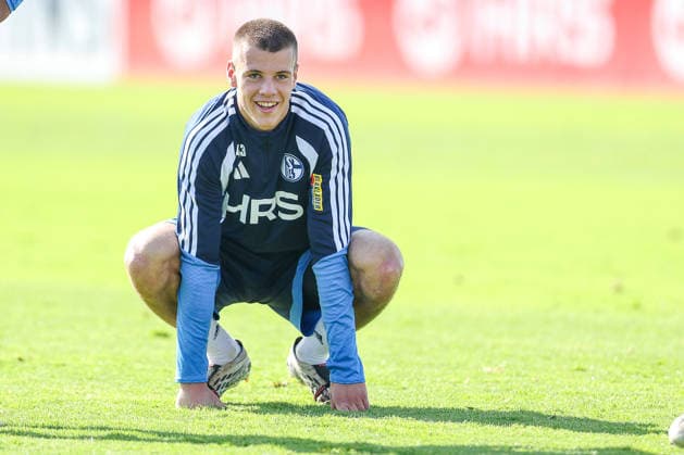 23.09.2026, Fussball, Training des FC Schalke 04.Magnus Rösner (FC Schalke 04) Gelsenkirchen Trainingsgelände FC Schalke 04 NRW Deutschland xRHR-FOTO YYx Copyright: RHR-FOTOx RHR-FOTO YY