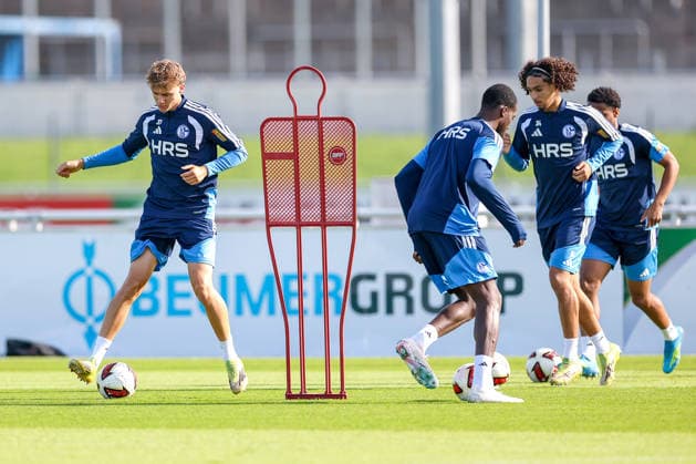 23.09.2026, Fussball, Training des FC Schalke 04. Niclas Damberg (U19) Gelsenkirchen Trainingsgelände FC Schalke 04 NRW Deutschland xRHR-FOTO YYx Copyright: RHR-FOTOx RHR-FOTO YY