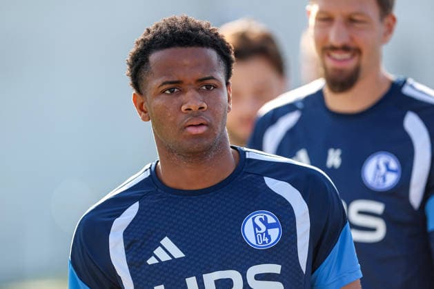 23.09.2026, Fussball, Training des FC Schalke 04. Aboubacar Sylla (U19) Gelsenkirchen Trainingsgelände FC Schalke 04 NRW Deutschland xRHR-FOTO YYx Copyright: RHR-FOTOx RHR-FOTO YY