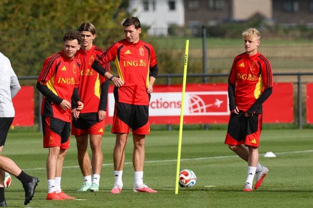 Belgium s Maxim De Cuyper; Belgium s Charles De Ketelaere; Belgium s Hans Vanaken and Belgium s Joaquin Seys pictured during a training session of the Red Devils, the Belgian national soccer team, at the national training center in Tubize, Thursday 24 September 2026. The team is preparing for their game against Italy tomorrow in the UEFA Nations League competition. BRUNOxFAHY  x187664608x