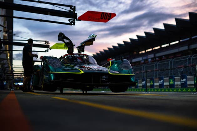 FIA WEC - 6 HOURS OF FUJI 2026 009 RIBERAS Alex (spa), SORENSEN Marco (dnk), Aston Martin THOR Team, Aston Martin Valkyrie 009, Hypercar, pitlane,during the 6 Hours of Fuji 2026, 6th round of the 2026 FIA World Endurance Championship, from September 25 to 27, 2026 on the Fuji Speedway in Oyama, Shizuoka, Japan - OyamaJapan Copyright: xMariusxHeckerx