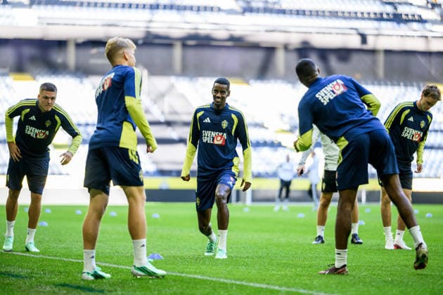 260924 Emil Holm, Daniel Svensson, Alexander Isak, Paulos Abraham and Williot Swedberg of the Swedish men s national football team at a training session on September 24, 2026 in Stockholm. Photo: Jesper Zerman BILDBYRAN kod JZ JZ0758 fotboll football soccer fotball nations league uefa nations league träning practice training sverige sweden sverige a bbeng Copyright: JESPERxZERMAN BB260924JZ006