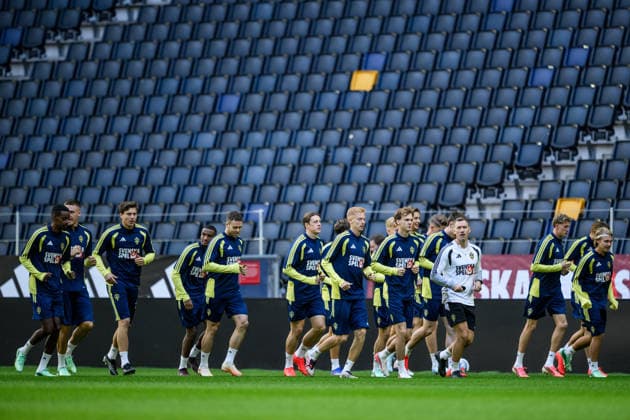 260924 Alexander Isak, Victor Nilsson Lindelöf, Paulos Abraham, Gabriel Gudmundsson, es, Hugo Larsson, Williot Swedberg, Alexander Bernhardsson and Sebastian Nanasi of the Swedish men s national football team at a training session on September 24, 2026 in Stockholm. Photo: Jesper Zerman BILDBYRAN kod JZ JZ0758 fotboll football soccer fotball nations league uefa nations league träning practice training sverige sweden sverige a bbeng Copyright: JESPERxZERMAN BB260924JZ025