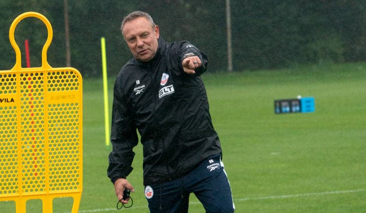 24.09.2026, Fußball, Herren, 3. Liga 2026 27, FC Hansa Rostock, Training, Vorstellung Trainer Andre Breitenreiter Hansa Rostocks neuer Trainer Andre Breitenreiter (li.) bei seiner ersten Trainingseinheit. Rostock Ostseestadion Mecklenburg-Vorpommern Deutschland