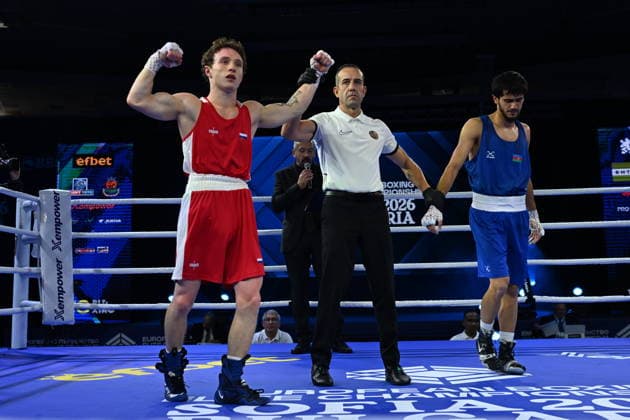 RECORD DATE NOT STATED 2026 European Boxing Elite Championship Sofia SOFIA, BULGARIA SEPTEMBER 24: Viacheslav Rogozin (Red) of Russia in action against Amin Mammadzada (Blue) of Azerbaijan during their Elite Men s 55kg Semifinal match at the 2026 European Boxing Elite Championships at the Asics Arena Sports Hall in Sofia, Bulgaria, on September 24, 2026. Sofia Bulgaria  Copyright: xArturxWidakx originalFilename:widak-2026euro260924_npqlv.jpg