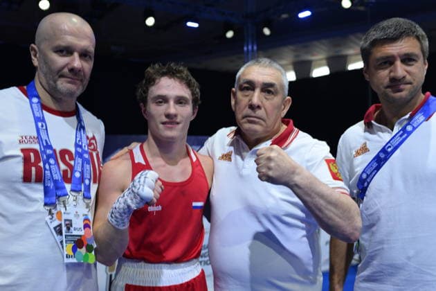 RECORD DATE NOT STATED 2026 European Boxing Elite Championship Sofia SOFIA, BULGARIA SEPTEMBER 24: Viacheslav Rogozin (Red) of Russia in action against Amin Mammadzada (Blue) of Azerbaijan during their Elite Men s 55kg Semifinal match at the 2026 European Boxing Elite Championships at the Asics Arena Sports Hall in Sofia, Bulgaria, on September 24, 2026. Sofia Bulgaria  Copyright: xArturxWidakx originalFilename:widak-2026euro260924_nptsg.jpg
