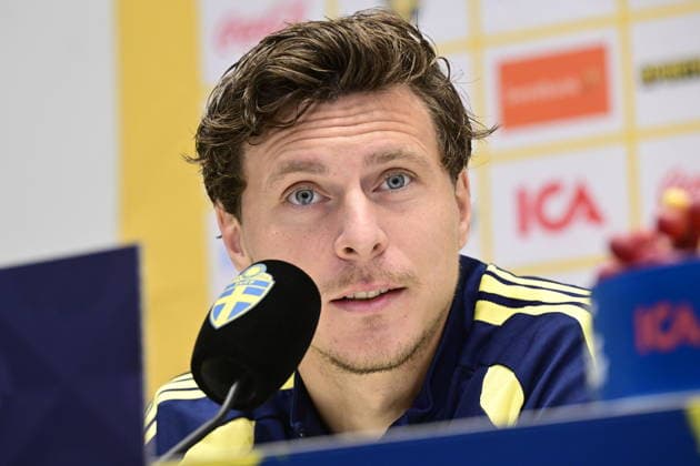 STOCKHOLM, SVERIGE 20260924 Fotbollsspelaren Victor Nilsson Lindelöf under en pressträff pa Strawberry Arena inför fredagens inledande gruppspelsmatch i Nations League mot Rumänien. STOCKHOLM SVERIGE x10030x Copyright: xJonasxEkströmerx xTTx FOTBOLLSHERRARNA PRESSTRÄFF