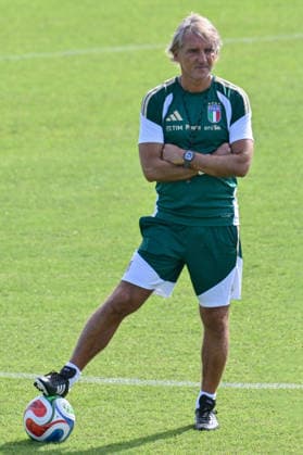 foto IPP lisa guglielmi Coverciano - Firenze 24-09-2026 Raduno della Nazionale di Calcio dell Italia nella foto Roberto Mancini (allenatore Italia) italy photo press world copyright italy ITALY  Copyright: xR4924_italyphotopressx