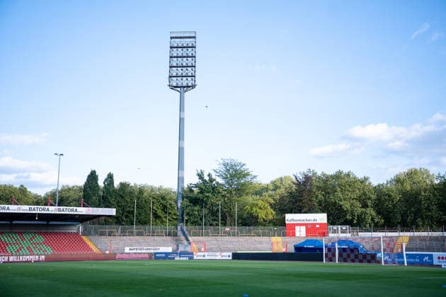 24.09.2026, Fussball, Saison 2026 2027, Testspiel, Rot-Weiß Oberhausen - FC Schalke 04, Stadionübersicht, xRHR-FOTO YYx Copyright: KROEGER RHR-FOTOx RHR-FOTO YY