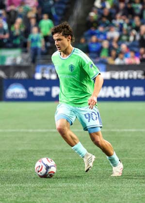 SEATTLE, WA - SEPTEMBER 23: Seattle Sounders FC forward Sebastian Gomez (90) in action in the first half during the MLS, Fussball Herren, USA match between Real Salt Lake and Seattle Sounders FC on September 23, 2026 at Lumen Field in Seattle, Washington. (Photo by Leslie Plaza Johnson Icon Sportswire) SOCCER: SEP 23 MLS Seattle Sounders FC vs Real Salt Lake EDITORIAL USE ONLY Icon260923059