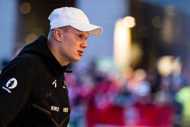 260924 Erling Braut Haaland of Norway arrives ahead of the Nations League football match between Norway and Denmark on September 24, 2026 in Oslo. Photo: Marius Simensen BILDBYRAN COP 238 VG1005 bbeng danmark denmark football fotball fotboll landskamp nations league norge norway soccer Copyright: MARIUSxSIMENSEN BB260924BB848
