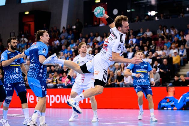 Stuttgart: HBL - 26 27 - DHB-Pokal - TVB Stuttgart - HC Erlangen Frieder Bandlow (HC Erlangen) Stuttgart Scharrena Baden-Württemberg Deutschland