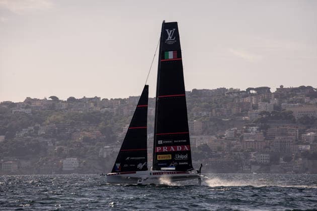 America s Cup preliminary regatta NAPLES, ITALY - SEPTEMBER 24: Sailing boats during the preliminary regatta for the 2027 Louis Vuitton 38th America s Cup in Naples, Italy on September 24, 2026. Alessio Paduano Anadolu Naples Italy. Editorial use only. Please get in touch for any other usage.  Copyright: x2026xAnadoluxAlessioxPaduanox