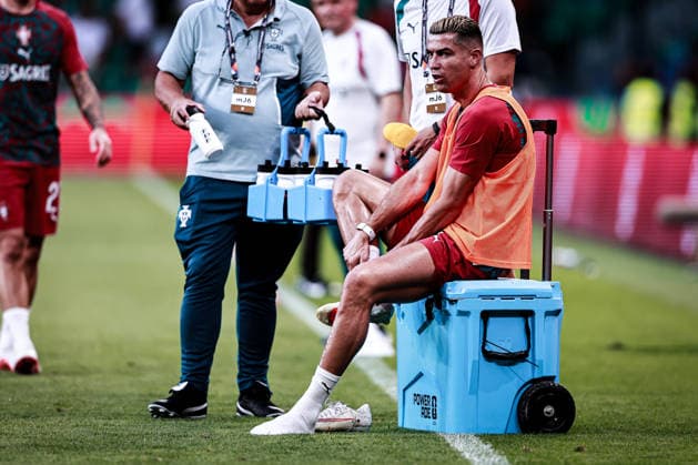 September 24, 2026, Lisboa, Lisboa, Portugal: Cristiano Ronaldo of Portugal national team, Nationalteam warming up during the UEFA Nations League 2026Ã¢â‚¬27 League Phase Matchday 1 match between Portugal and Wales at Estadio Jose Alvalade in Lisbon, Portugal Lisboa Portugal - ZUMAg283 20260924_zsp_g283_022 Copyright: xJoaoxGregoriox