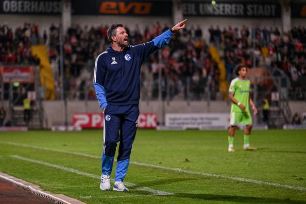 24.09.2026, Fussball, Saison 2026 2027, Testspiel, Rot-Weiß Oberhausen - FC Schalke 04, Co-Trainer Tim Hoogland (FC Schalke 04) xRHR-FOTO YYx Copyright: KROEGER RHR-FOTOx RHR-FOTO YY