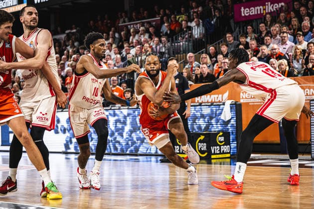 1. Basketball Bundesliga, easyCredit BBL, Saison 2026 2027, Herren, Hauptrunde, 2. Spieltag, 24.09.2026, RASTA Vechta - Bamberg Baskets Llyod Pandy ( 2 - RASTA Vechta) in Aktion Vechta RASTA Dome Niedersachsen Deutschland