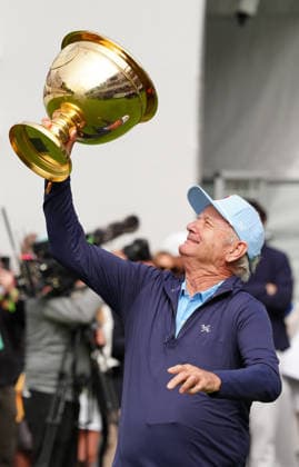 MEDINAH, IL - SEPTEMBER 24: Actor Bill Murray carries the Presidents Cup to the first tee during the Opening Ceremony before the start of the first round of the 2026 Presidents Cup at Medinah Country Club in Medinah, Illinois. (Photo by Brian Spurlock Icon Sportswire) GOLF: SEP 24 Presidents Cup EDITORIAL USE ONLY Icon2609246