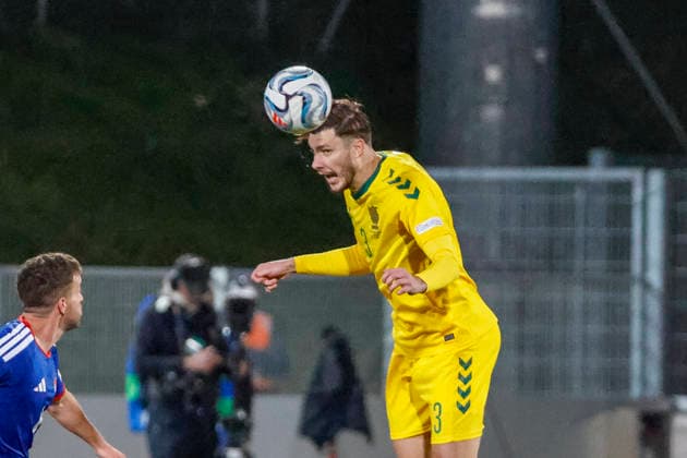 Edgaras Utkus (Litauen, 03) beim Kopfball , Liechtenstein, UEFA , Nations League, 1. Spieltag, Liechtenstein vs. Litauen, 24.09.2026, Vaduz Rheinpark Stadion Liechtenstein Copyright: xGrantxHubbsx