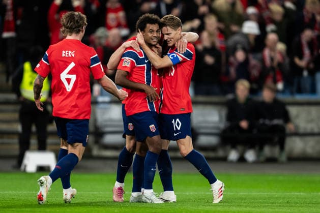 260924 Oscar Bobb and Martin odegaard of Norway celebrate after scoring 1-0 during the Nations League football match between Norway and Denmark on September 24, 2026 in Oslo. Photo: Marius Simensen BILDBYRAN COP 238 VG1005 bbeng fotboll football soccer fotball nations league landskamp norge norway danmark denmark celebration jubel Copyright: MARIUSxSIMENSEN BB260924ZO001