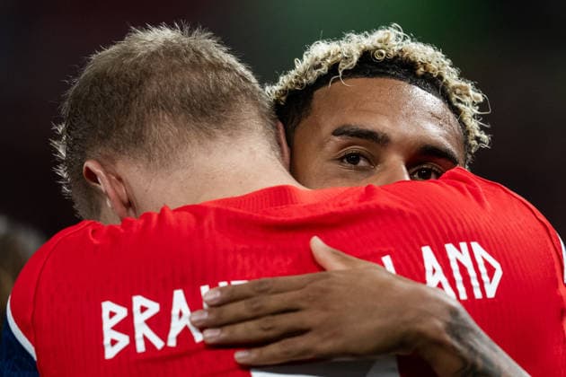 260924 Erling Braut Haaland and Antonio Nusa of Norway celebrate after 2-0 during the Nations League football match between Norway and Denmark on September 24, 2026 in Oslo. Photo: Marius Simensen BILDBYRAN COP 238 VG1005 bbeng fotboll football soccer fotball nations league landskamp norge norway danmark denmark celebration jubel Copyright: MARIUSxSIMENSEN BB260924ZM005