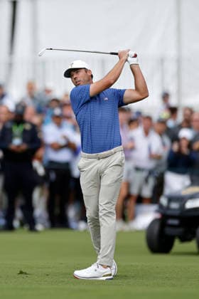 MEDINAH, IL - SEPTEMBER 24: Sam Burns of the United States plays from the fairway at the first hole during Thursday s Four-ball matches on day one of the Presidents Cup 2026 on September 24, 2026 at Medinah Country Club in Medinah, Illinois. (Photo by Joe Robbins Icon Sportswire) GOLF: SEP 24 Presidents Cup EDITORIAL USE ONLY Icon573260924010