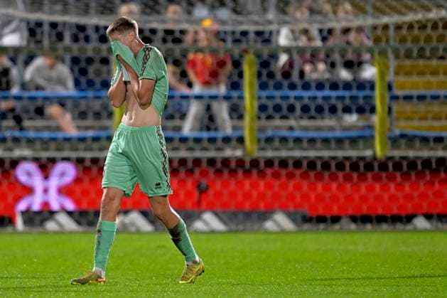 Belgium v Belarus - UEFA Under 21 2027 Championship WESTERLO, BELGIUM - SEPTEMBER 24 : Pavel Apetyonok of Belarus leaves the field after a red card during UEFA Under 21 2027 Championship tournament league phase matchday 7 group I match between Belgium and Belarus on September 24, 2026 in Westerlo, Belgium, 24 09 2026 Westerlo Belgium  Copyright: xSesx