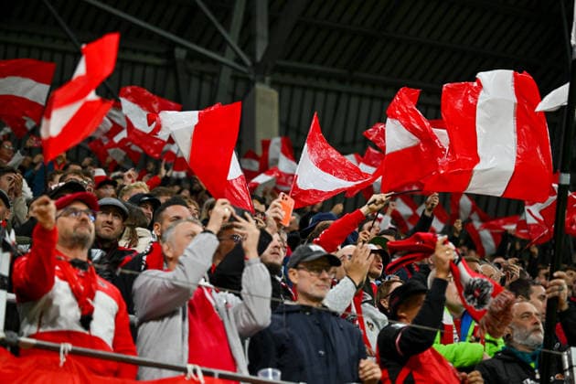 24.09.2026, Oberoesterreich Arena Linz, AUT, Uefa Nations League 2026 27 Group B - Oesterreich vs Israel, im Bild Fans - Zuschauer Team Austria (AUT) UEFA Nations League 2026 27 Group B Match between Austria and Israel in Linz, Austria on 2026 09 24 Linz Oberoesterreich Austria
