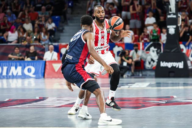 September 24, 2026, Vitoria-Gasteiz, Alava, Spain: Codi Miller-Mcintyre of Olympiacos Piraeus in action during the Turkish Airlines EuroLeague Regular Season Round 01 match between Baskonia Vitoria Gasteiz and Olympiacos Piraeus at Fernando Buesa Arena on September 24, 2026 in Vitoria-Gasteiz, Spain. Baskonia Vitoria Gasteiz V Olympiacos Piraeus - Turkish Airlines EuroLeague  - ZUMAa181 20260924_zaa_a181_084 Copyright: xIrinaxR.xHx