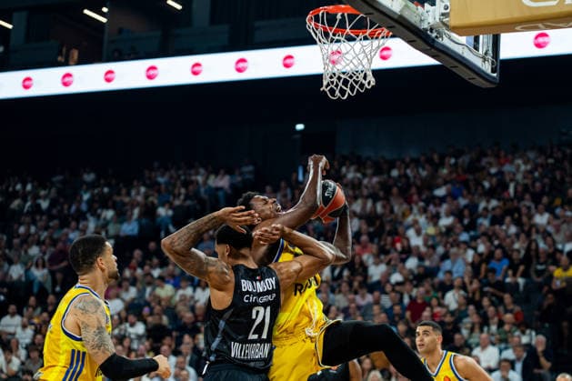 ASVEL - Maccabi Tel Aviv à Décines-Charpieu le 24 septembre 2026. Nicolas Liponne MAXPPP - Décines-Charpieu 24 09 2026 Match de basket entre l ASVEL de Lyon-Villeurbanne et le Maccabi Tel Aviv dans le cadre de la 1re journée de la compétition européenne Turkish Airlines EuroLeague, à la LDLC Arena de Décines-Charpieu, le 24 septembre 2026. A basketball game between ASVEL Lyon-Villeurbanne and Maccabi Tel Aviv as part of the first round of the Turkish Airlines EuroLeague, at the LDLC Arena in Décines-Charpieu on September 24, 2026. Décines-Charpieu Auvergne Rhône-Alpes France  Copyright: xMAXPPPxNicolasxLiponnex NLP202609245744 NLP202609245744