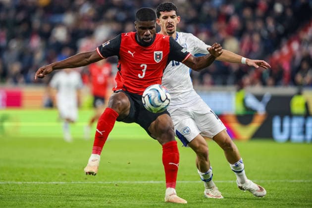 SOCCER - NL, AUT vs ISR LINZ,AUSTRIA,24.SEP.26 - SOCCER - UEFA Nations League, group stage, OEFB international match, Länderspiel, Nationalmannschaft Austria vs Israel. Image shows Kevin Danso (AUT) and Eliel Peretz (ISR).  GEPAxpictures xManuelxBinder