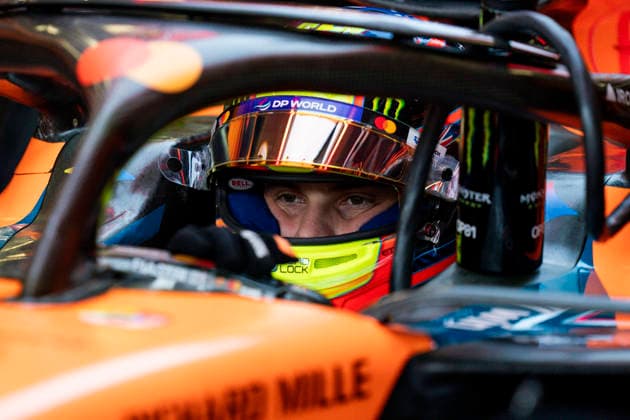 FORMULA 1 AZERBAIJAN GRAND PRIX 2026 Oscar Piastri (AUS) 81 McLaren in his garage during the Formula 1 Qatar Airways Azerbaijan Grand Prix 2026, Round 15 of the 2026 Formula 1 World Championship, WM, Weltmeisterschaft from 24th - 26th September 2026 at the Baku City Circuit, Baku, Azerbaijan. Credit: Robbie Hoad Every Second Media Editorial use only. All images are copyright Every Second Media Limited. No images may be reproduced without prior permission. Copyright: xIMAGO EveryxSecondxMediax ESM-2183-0187 RobbiexHoadx xEveryxSecondxMediax