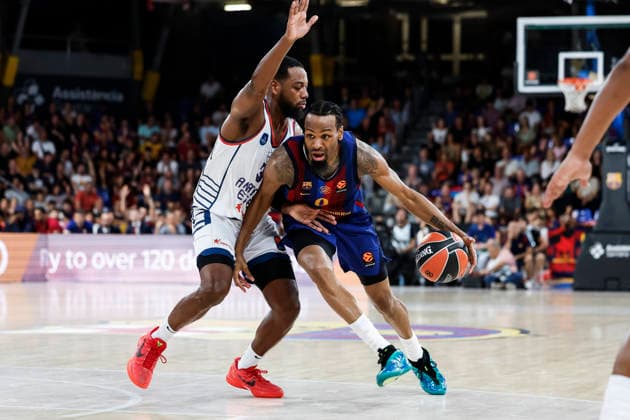 September 24, 2026, Barcelona, Barcelona, Spain: Kevin Paunter of FC Barcelona, Barca and Jordan Loyd of Anadolu Efes in action during the EuroLeague Regular Season Round 1 match played between FC Barcelona and Anadolu Efes at Palau Blaugrana on September 24, 2026 in Barcelona, Spain. Barcelona Spain - ZUMAa181 20260924_zaa_a181_155 Copyright: xJavierxBorregox