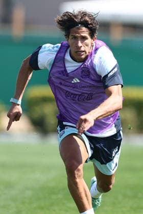 Argentine midfielder Giuliano Simeone takes part in a training session at AFA (Argentine Football Association) training center in Ezeiza, Buenos Aires Province, on September 24, 2026, ahead of the next friendlys football matchs against Bolivia, Burkina Faso and Benin. EZEIZA ARGENTINA Copyright: xAlejandroxPAGNIx