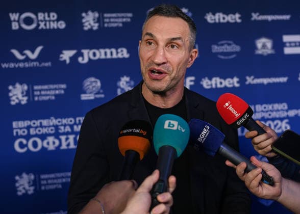 2026 European Boxing Elite Championship Sofia SOFIA, BULGARIA - SEPTEMBER 24: Former world heavyweight boxing champion Wladimir Klitschko speaks to international and national media reporters backstage during the 2026 European Boxing Elite Championships at the Asics Arena Sports Hall in Sofia, Bulgaria, on September 24, 2026. Sofia Bulgaria  Copyright: xArturxWidakx originalFilename:widak-2026euro260924_npYT2.jpg