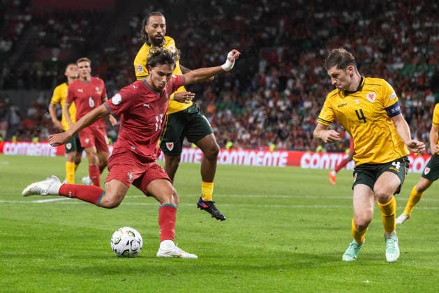 Portugal Vs Wales in Lisbon, Portugal - 24 Sep 2026 Joao Felix (L) of Portugal and Ben Davies (R) of Wales seen in action during the UEFA Nations League match between Portugal and Wales at estadio de Alvalade stadium. Final score: Portugal 1-0 Wales Lisbon Portugal Copyright: xHugoxAmaralx xSOPAxImagesx portugal x wales uefa nations league26