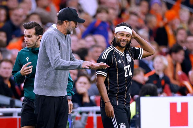 KLOPP Juergen Bundestrainer Team Deutschland bei der Einwechslung von GNABRY Serge UEFA Nations League 2026 - 2027 Spiel Holland - Deutschland 1 : 1 am 24.September 2026 in Amsterdam DFL REGULATIONS PROHIBIT ANY USE OF PHOTOGRAPHS as IMAGE SEQUENCES and or QUASI-VIDEO Copyright: xLacixPerenyix