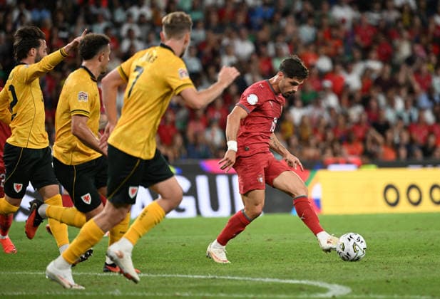 Portugal v Wales - UEFA Nations League LISBON, PORTUGAL - SEPTEMBER 24: Pedro Neto of Portugal in action during the UEFA Nations League 2026 27 Group A4 League Phase match between Portugal and Wales at Estadio Jose Alvalade on September 24, 2026 in Lisbon, Portugal. Alex Juarez Anadolu Lizbon Portugal. Editorial use only. Please get in touch for any other usage.  Copyright: x2026xAnadoluxAlexxJuarezx