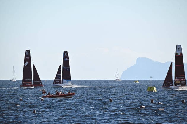 September 24, 2026, Napoli, Naples, Naples, Italy: Boats seen passing by CaprioÃ¢Ã¢ s island.People enjoy the practicing race of the 38th edition of the second preliminary regatta of the Louis Vuitton 38th AmericaoÃ¢Ã¢ s Cup Preliminary Regatta in Naples from the coastline. Napoli, Naples Italy  - ZUMAf172 20260924_zip_f172_006 Copyright: xValeriaxFerrarox Practicing Race Of The Second Preliminary Regatta Of AmericaÃ¢â‚¬â ¢S Cup In Naples  - ZUMA0867 0867773877st Copyright: xIMAGO ValeriaxFerrarox