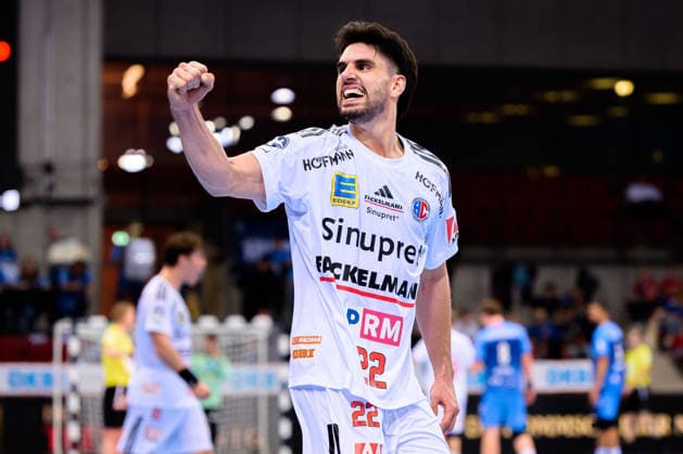Stuttgart: HBL - 26 27 - DHB-Pokal - TVB Stuttgart - HC Erlangen Eloy Morante Maldonado (HC Erlangen) Jubel Freude Emotion Stuttgart Scharrena Baden-Württemberg Deutschland
