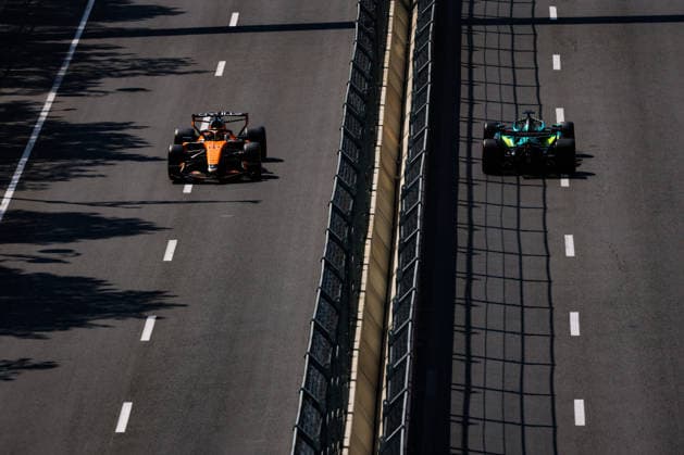 F1 - AZERBAIJAIN GRAND PRIX 2026 81 PIASTRI Oscar (aus), McLaren F1 Team MCL40, 18 STROLL Lance (can), Aston Martin F1 Team AMR26, action during the 2026 Formula 1 Azerbaijan Grand Prix, 15th round of the 2026 Formula One World Championship, WM, Weltmeisterschaft from September 24 to 26, 2026 on the Baku City Circuit, in Baku, Azerbaijan - BakuAzerbaijan Copyright: xFLORENTxGOODENx