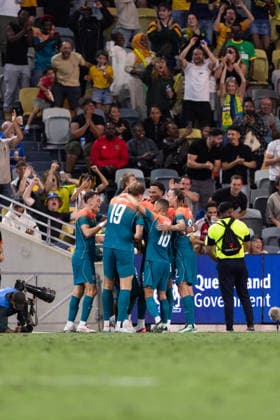 TOWNSVILLE, AUSTRALIA - SEPTEMBER 25: Nestory Irankunda of Australia celebrates after scoring the team s first goal with teammates during the International Friendly, Länderspiel, Nationalmannschaft football match between Australia and Brazil at Queensland Country Bank Stadium on September 25, 2026 in Townsville, Australia. (Photo by Ricardo Nogueira Sports Press Photo) Copyright: xRicardoxNogueira SportsxPressxPhotox Sportspressphoto_SPR239140