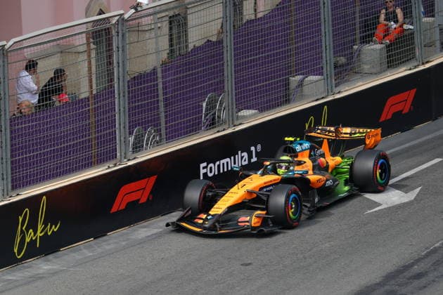 AZERBAIJAN, BAKU - SEPTEMBER 25, 2026: McLaren Mastercard F1 Team driver Lando Norris is seen during a practice session for the 2026 Formula One Azerbaijan Grand Prix at the Baku City Circuit 2026 Formula One Azerbaijan Grand Prix  - ZUMAt113 20260925_zaa_t113_210 Copyright: xDanilxAikinx