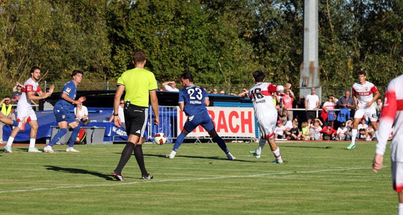 25.09.26 VfB Stuttgart - 1. FC Heidenheim Deutschland, Weinstadt, 25.09.2026, Fussball, Bundesliga, Saison 2026 2027, Testspiel, VfB Stuttgart - 1. FC Heidenheim: Atakan Karazor (VfB Stuttgart); Tor 1:0 Karazor.