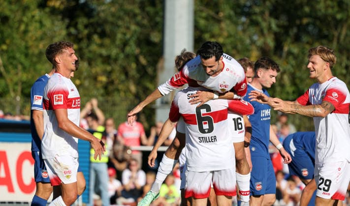 25.09.26 VfB Stuttgart - 1. FC Heidenheim Deutschland, Weinstadt, 25.09.2026, Fussball, Bundesliga, Saison 2026 2027, Testspiel, VfB Stuttgart - 1. FC Heidenheim: Atakan Karazor (VfB Stuttgart); Jubel Tor 1:0 Karazor.
