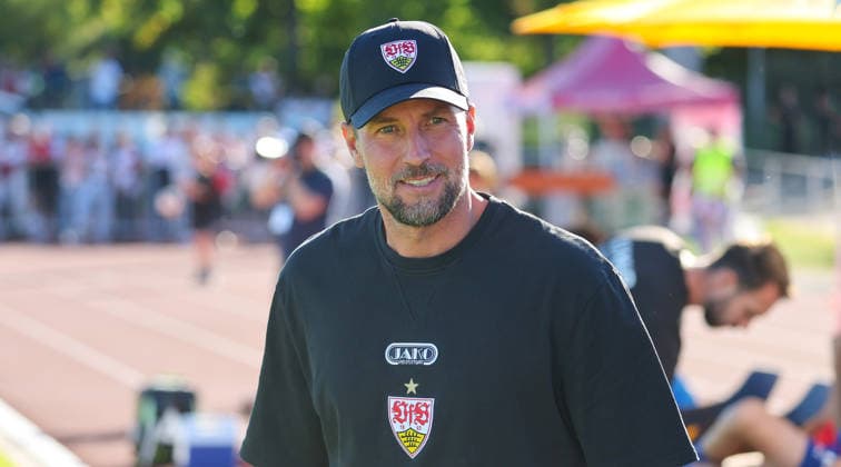 2026.09.25, Deutschland, Weinstadt Fußball VfB Stuttgart vs. 1. FC Heidenheim, Trainer Sebastian Hoeneß (VfB)